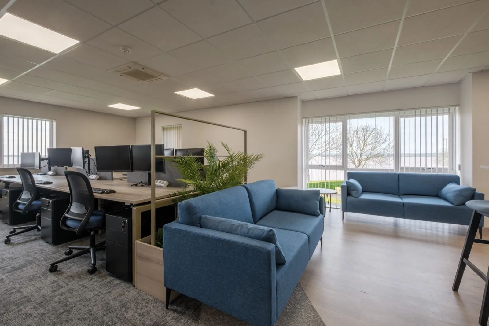 Office Furniture Solutions project example 3