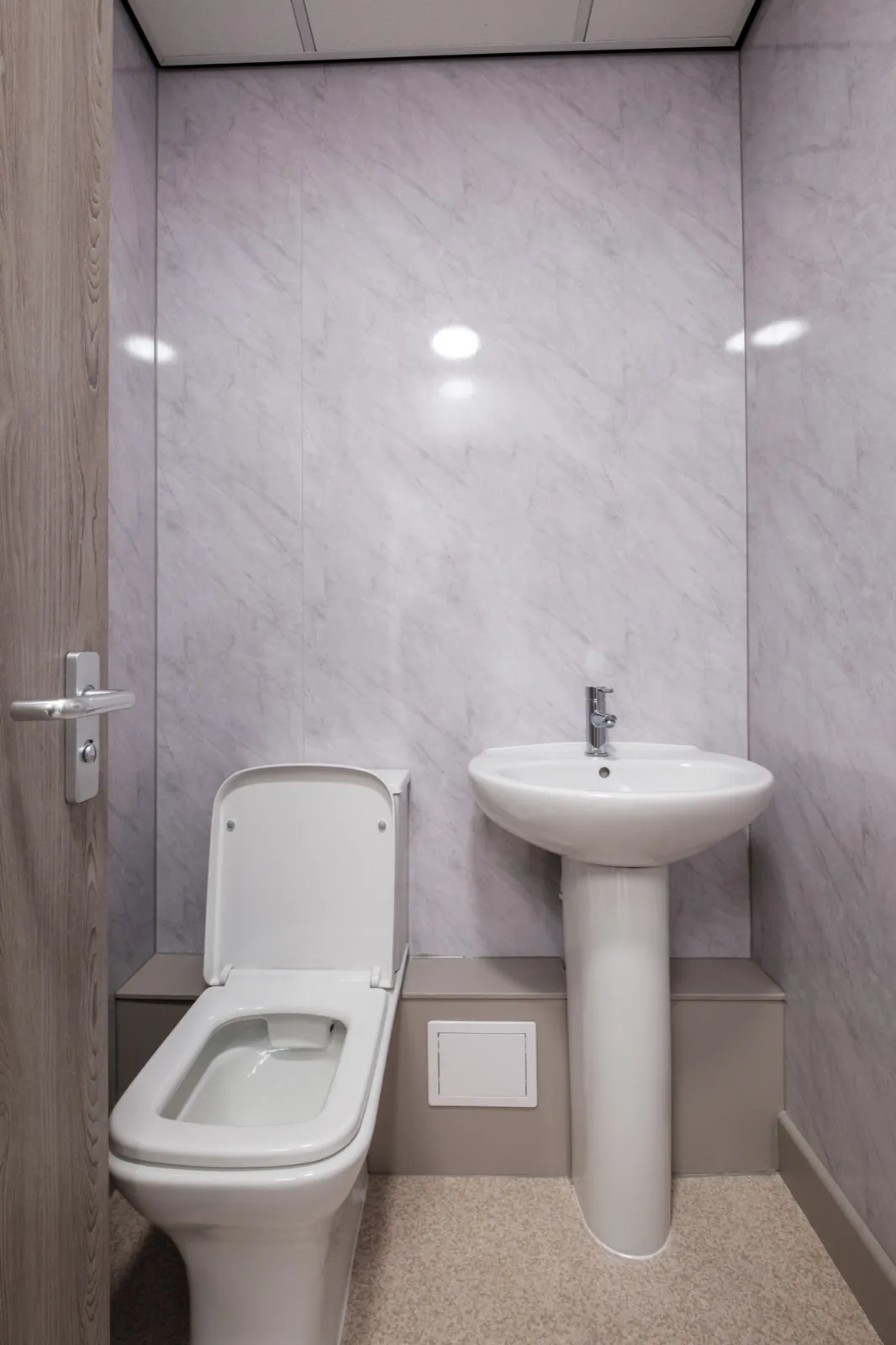 Commercial Washrooms project example 3